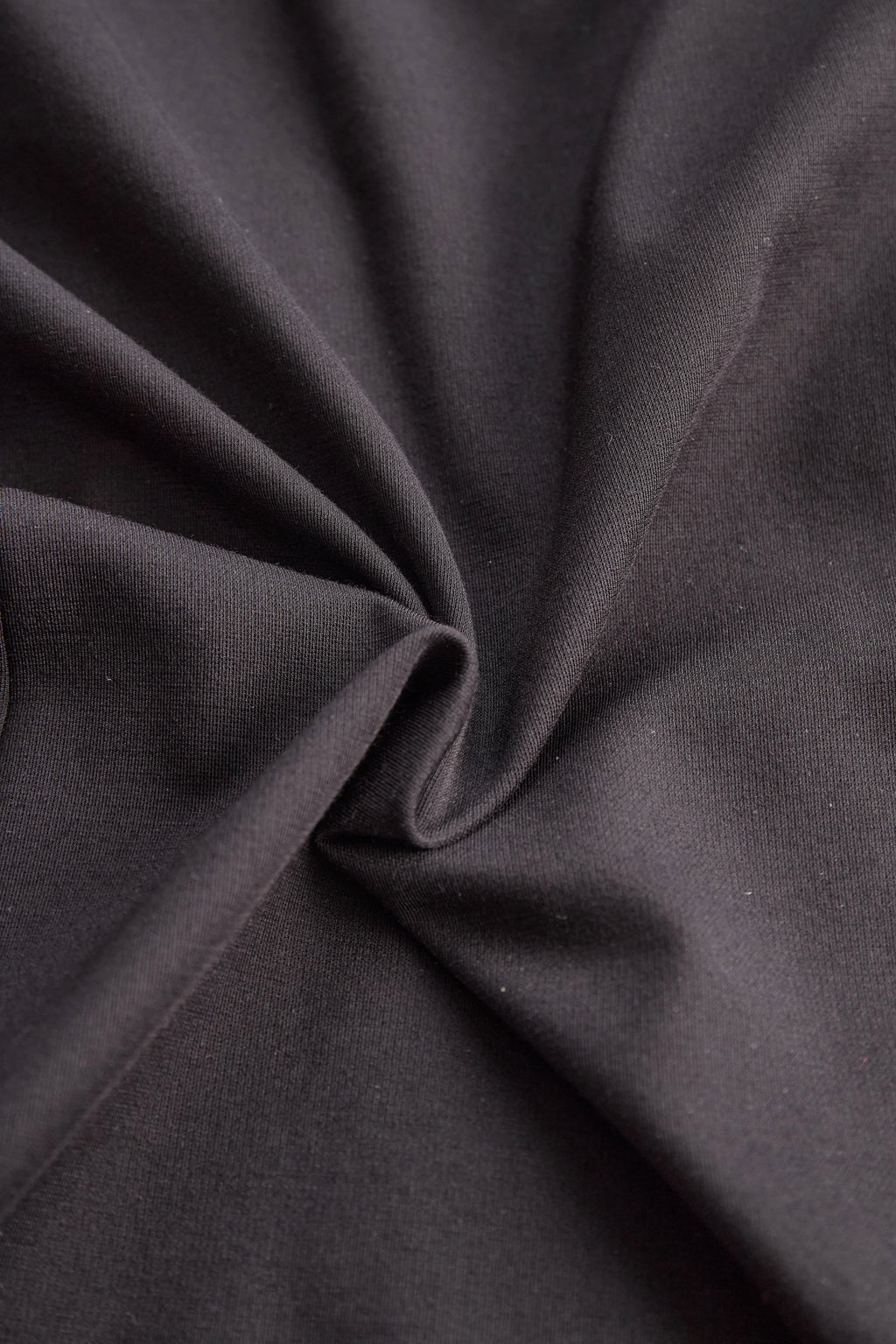Stylish Plain One-Shoulder Gown with Metallic Pleated